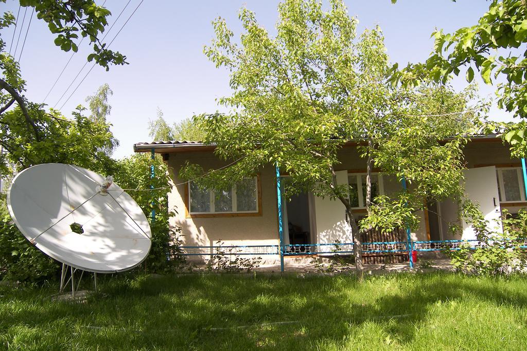 " У Татьяны" Cholpon-Ata Exterior foto