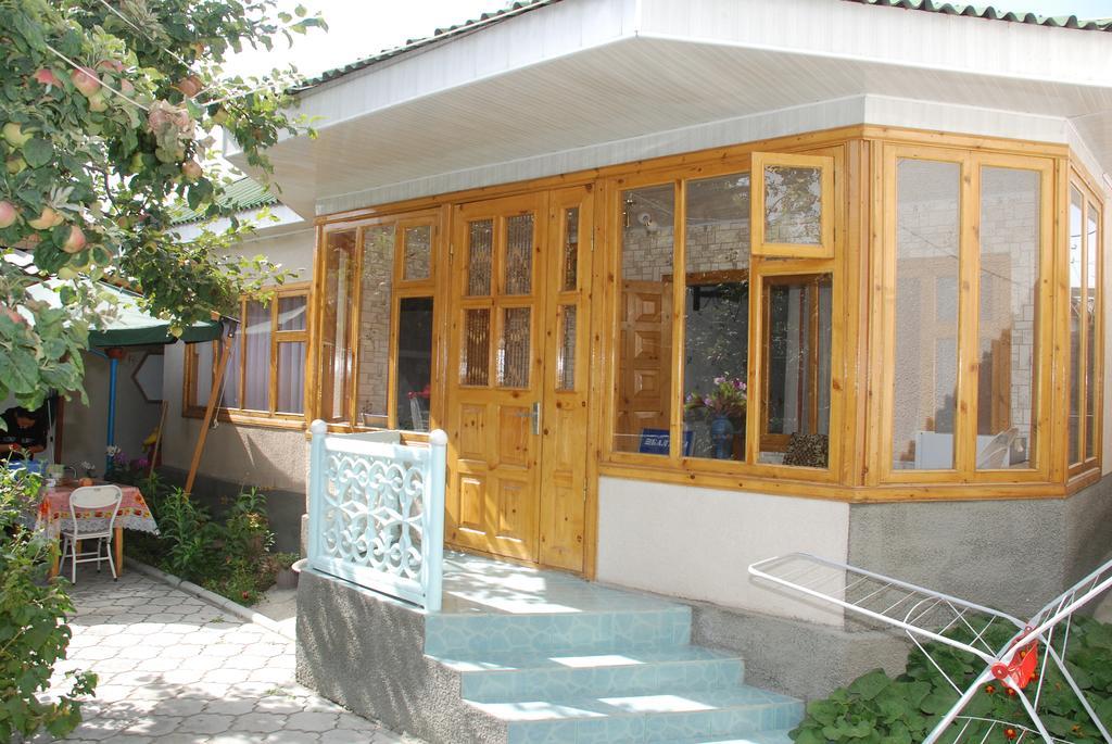 " У Татьяны" Cholpon-Ata Exterior foto